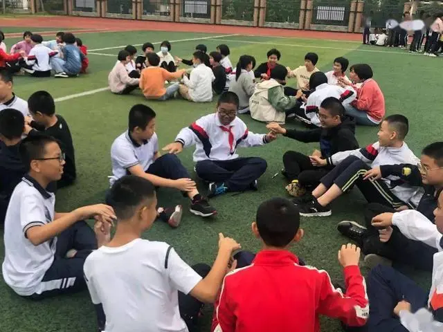 社会交往简单_交往简单社会教案中班_简单的交往是什么意思