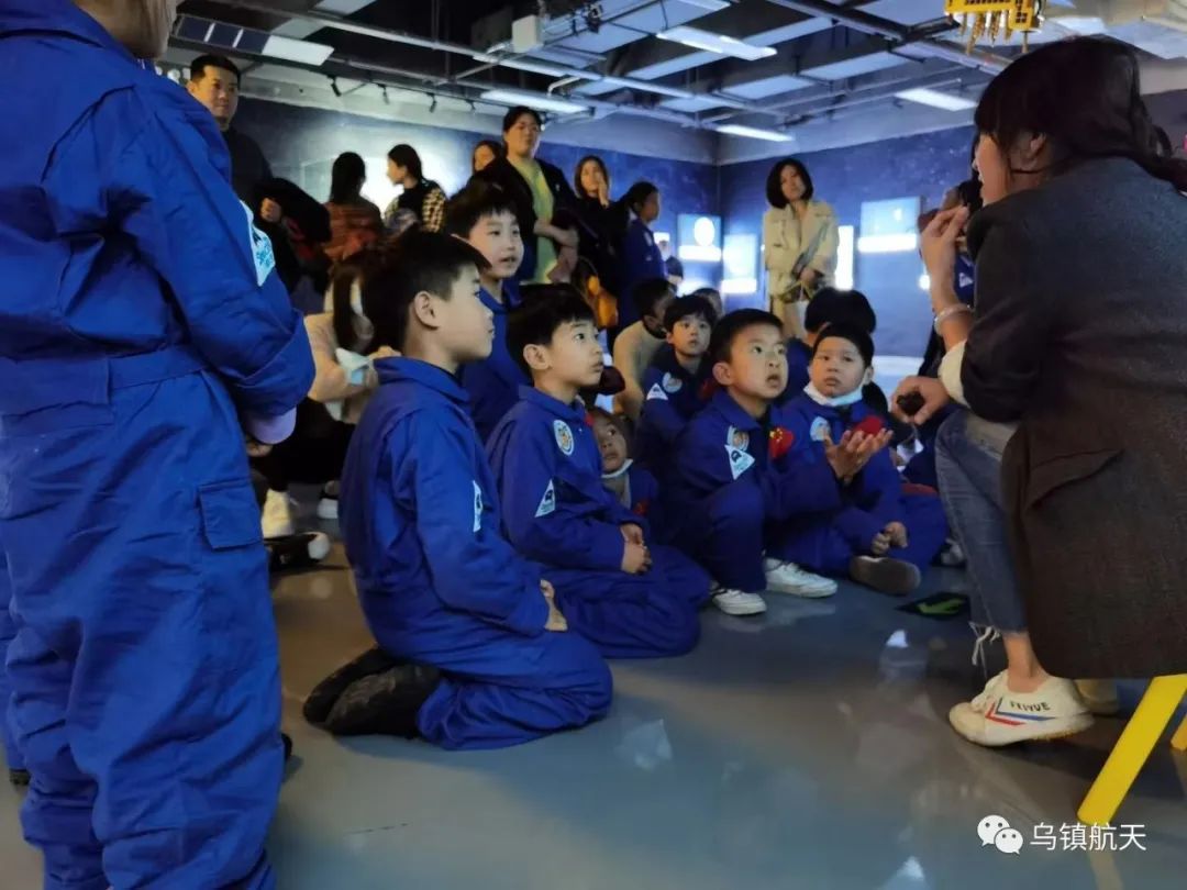 人类探索太空的活动_人类的太空探索_人类为什么要探索太空