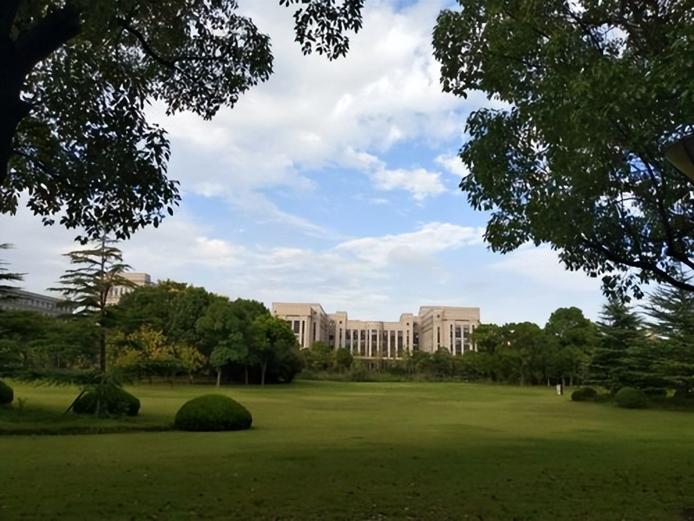 文史专业大学排名_文史类大学专业排名_大学文史类