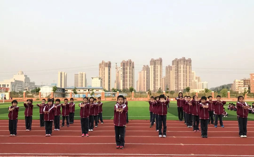 国学操_国学操千字文广播体操_国学操弟子规广播体操