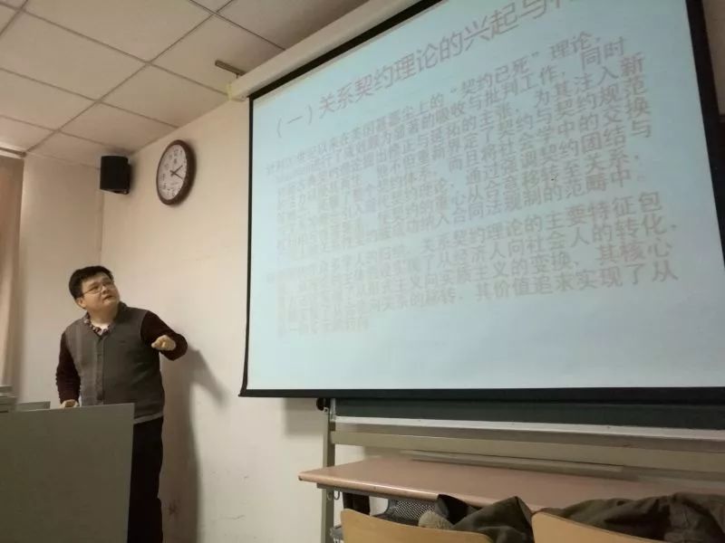 《社会契约论》_论社会契约论的起源和演变_社会契约论的地位