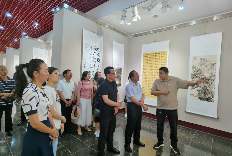政协文史委_政协文史委员会职责_政协文史委员会主任什么级别