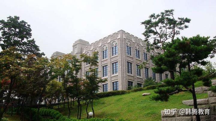 韩国学生发型_韩国学生压力有多大_韩国学生