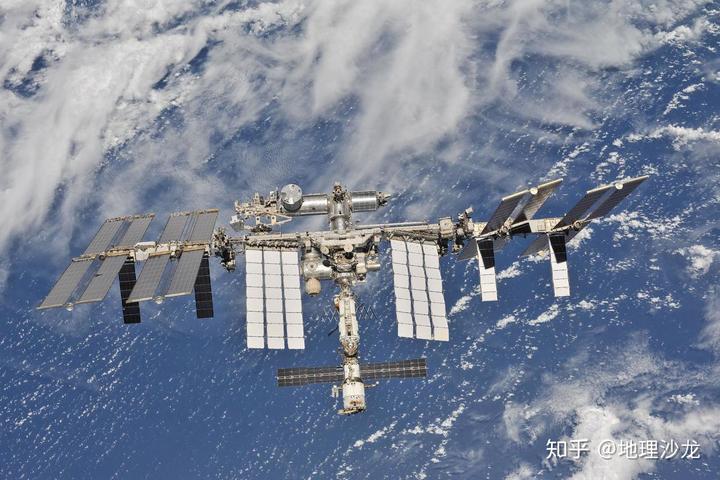 人类探索宇宙的历史故事_人类探索宇宙的事例300字_人类探索宇宙历程的资料200字