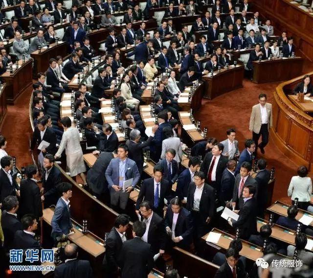民国学生装_民国学生装_民国装学生演出服实体店