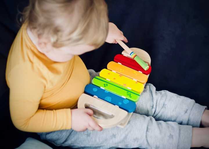 幼儿社会退缩行为的案例_幼儿社会退缩行为产生的原因_原因退缩行为产生社会幼儿心理