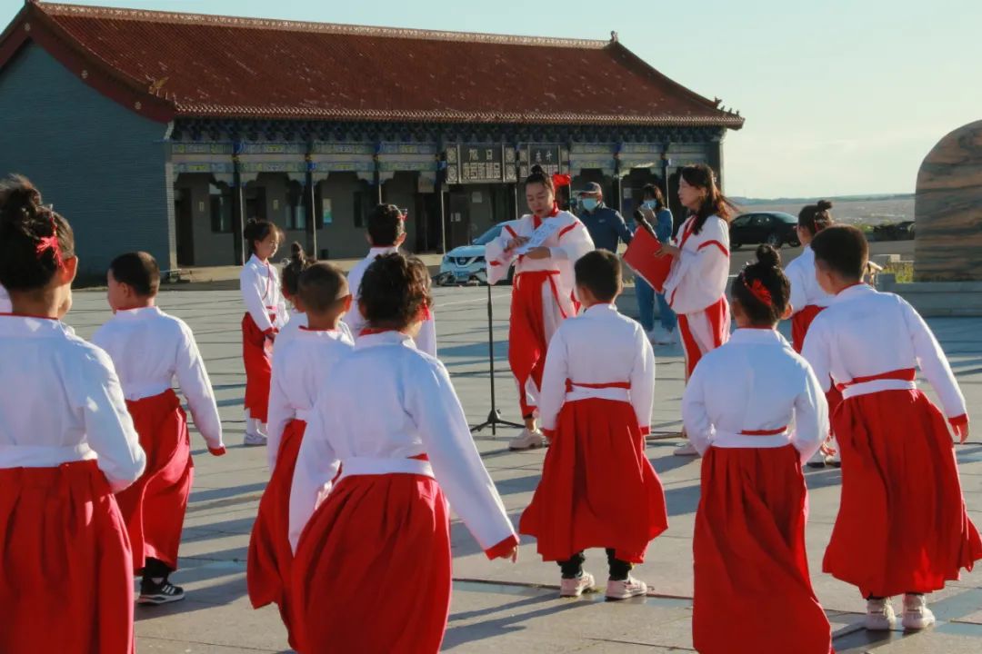 国学经典文章内容_国学经典文章_国学经典文章朗诵稿件