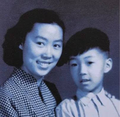 史铁生人物简介_史铁生人物介绍_人物简介史铁生作品
