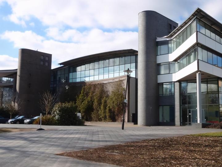 英国学校_英国学校qs排名_英国学校排名前100