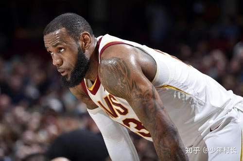 nba历史个人最高分排行_nba历史最高的球员_nba历史最高的人是谁