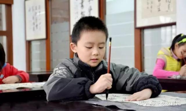 国学教育有哪些课程_教育国学_国学教育机构