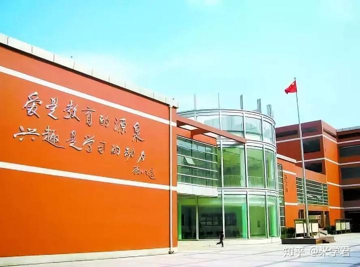 罗浮山曾仕强国学学校_国学学校收费一年多少钱_学校国学