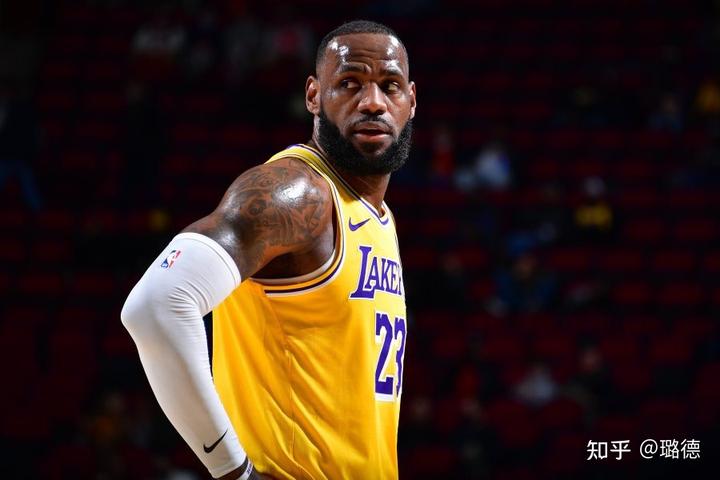 nba历史篮板最新排名_nba历史篮板榜_nba历史篮板榜