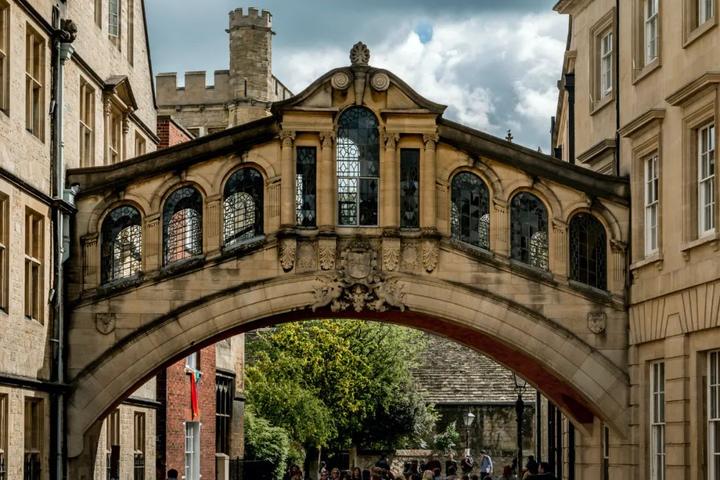 英国学校排行_英国学院奖_英国学