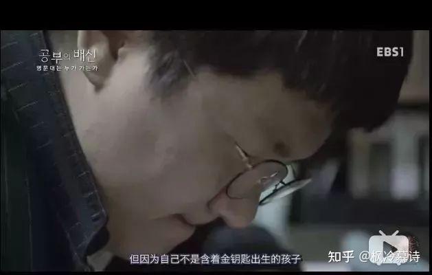 韩国学生热吻视频_韩国学生_韩国学生打架视频