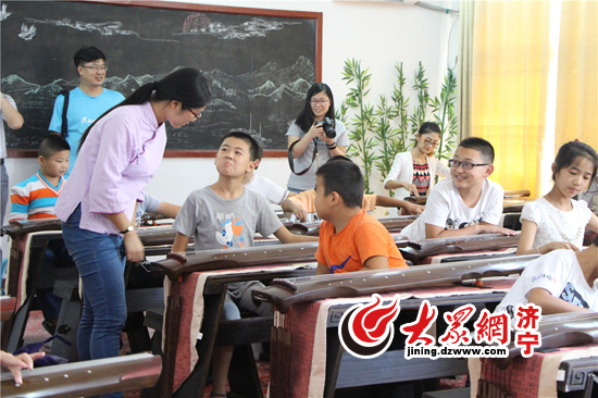 学生国学_国学学生图片_国学学生体质健康标准表