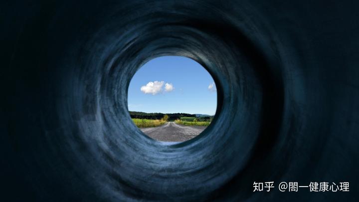 幼儿社会退缩行为产生的原因_原因退缩行为产生社会幼儿行为_幼儿社会退缩行为的案例