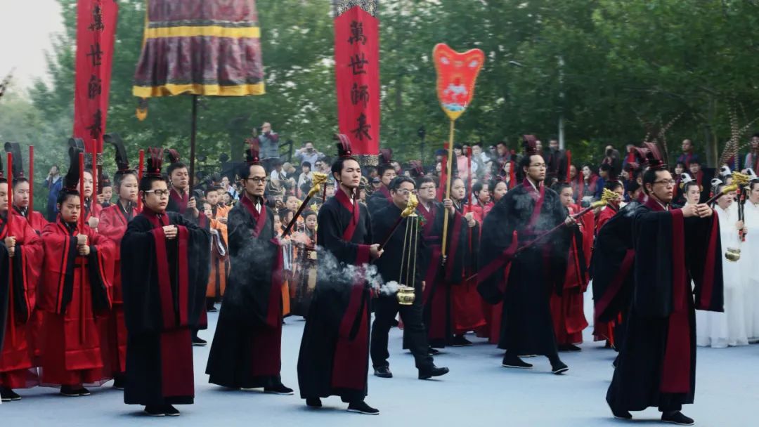 文史哲基地_文史哲基地班出来能干啥_文史哲培训