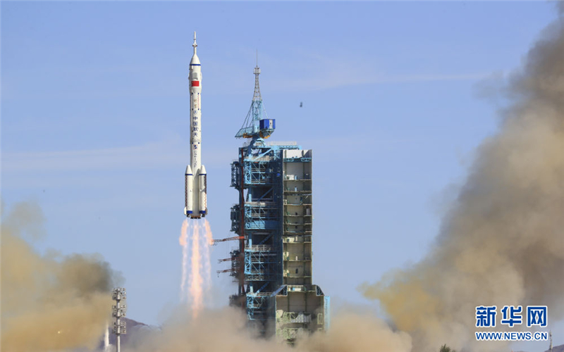 人类探索太空简史_人类探索太空史_人类探索太空历史