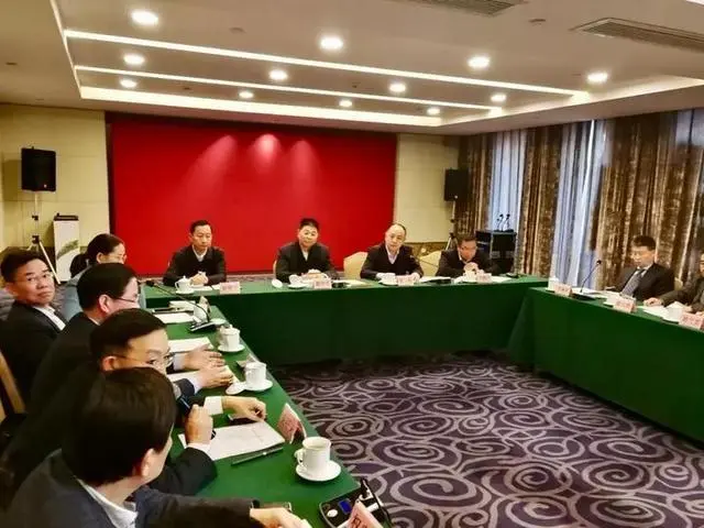 社会阶层人士要干什么_阶层人士社会人是指什么_社会阶层人士是什么人