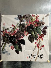 王华，字子权，号墨霖，别号龙庆山人，别署梦花斋主。1951年2月出生，自幼酷爱书画艺术，多年来笔耕不辍，北京画院研究生班毕业。曾对历代写意花鸟画大师的作品进行过深入的临摹和研究，远追青滕、八大、吴昌硕之风貌，近取齐白石、王雪涛、李苦禅、潘天寿等诸师之精髓，醉心矢志，博览群书，在继承传统的同时注意观察生活，中国翰林书画艺术院常务副院长，北京美术家协会会员，人民艺术家协会常务理事，作品保真