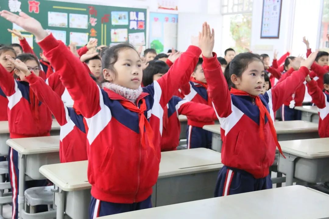 国学操天地玄黄台词_国学操《弟子规》_国学操