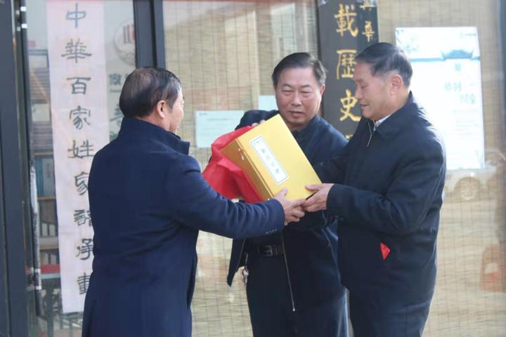 名人历史郭氏是谁_郭姓历史名人简短事迹_郭氏的历史名人