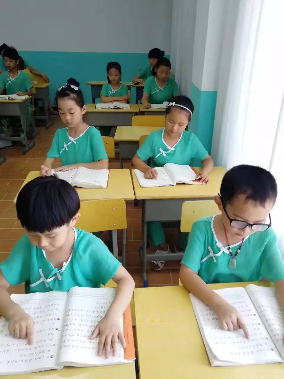 国学幼儿园主要学什么_国学幼儿园_幼儿园国学堂
