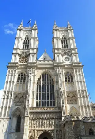 英国学校排行_英国学校假期时间表2024_英国学校