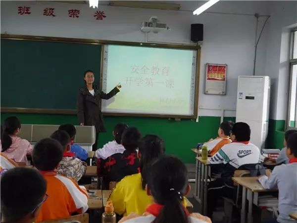 国学教育培养孩子什么_国学教育是什么意思_国学教育
