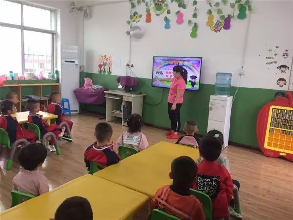 国学教育培养孩子什么_国学教育是什么意思_国学教育