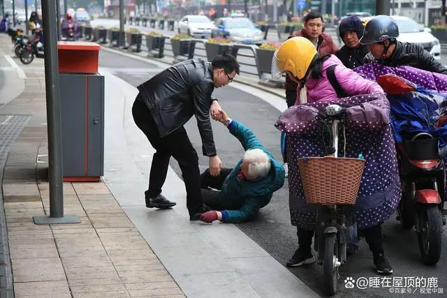 当今社会的女性_当今女性社会地位的变化_当今女性社会地位英语作文