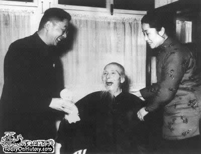 国画大师齐白石在北京病逝