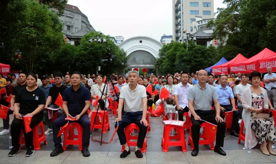 新社会阶层人士工作_新的社会阶层人士汇报_新的社会阶层人士工作汇报