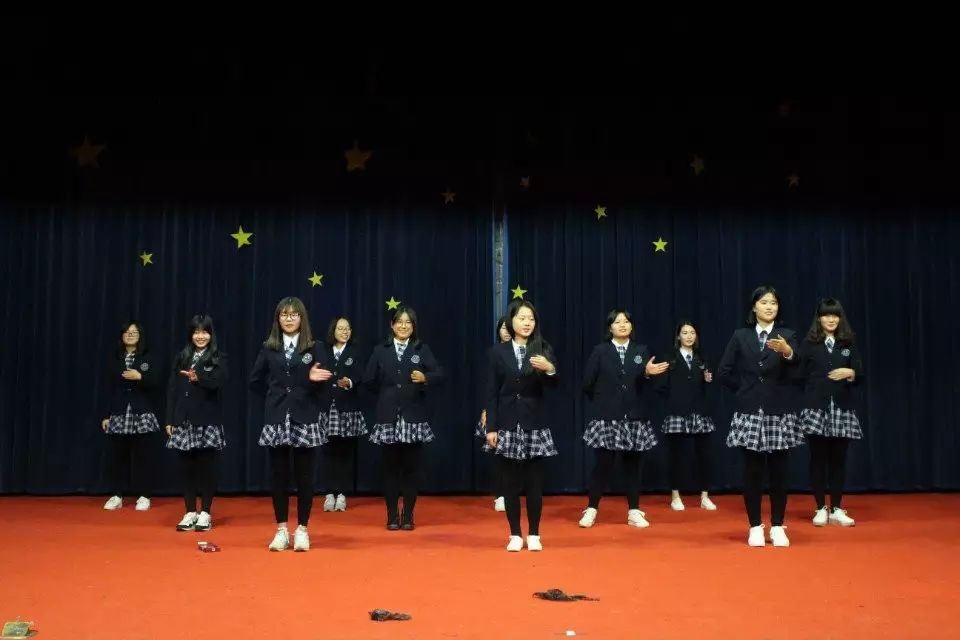 文史学院谢珍妮_兰州城市学院文史学院_文史学院