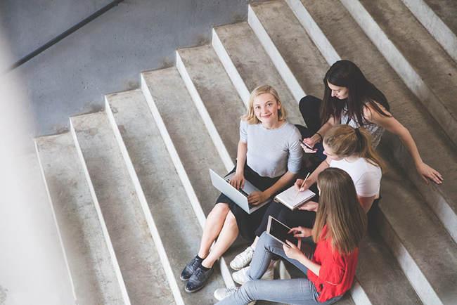 德国学校_德国学校放假时间_德国学校体育之父是