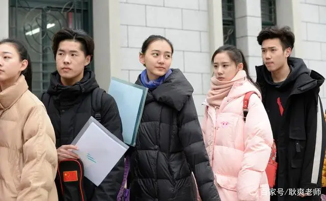 中传文史哲参考书电子版_中传文史哲网课_中传文史哲