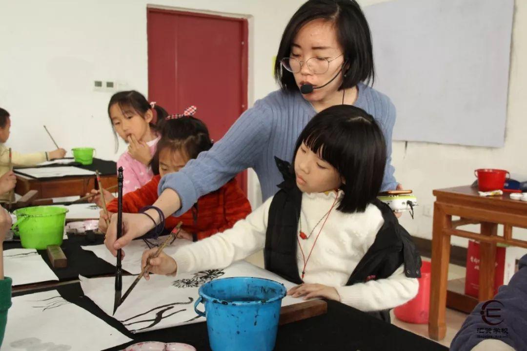 学校国学_国学学校哪里有_青岛明珠国学学校