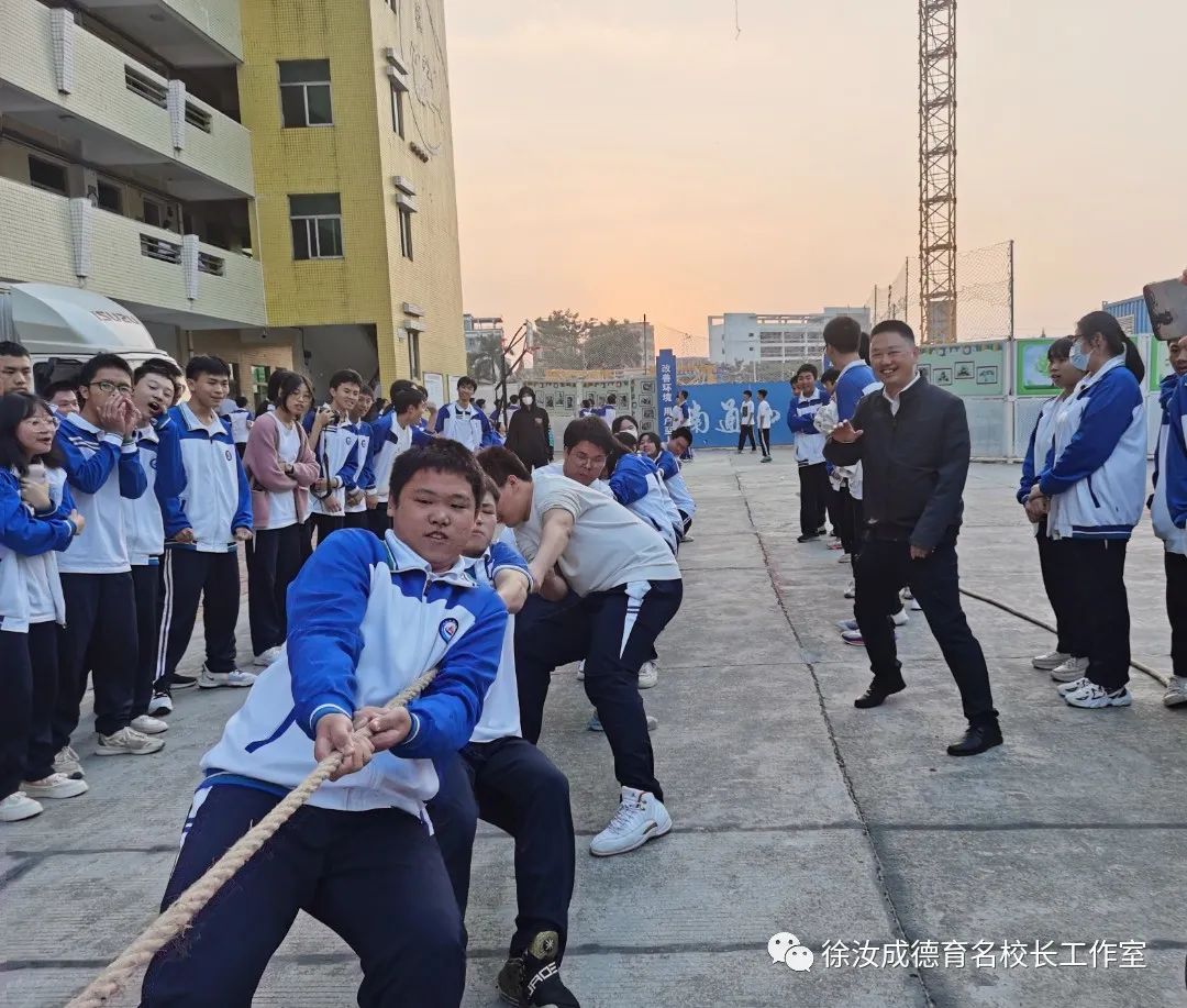 杜威的社会即学校_学校与社会杜威读后感_杜威学校即社会