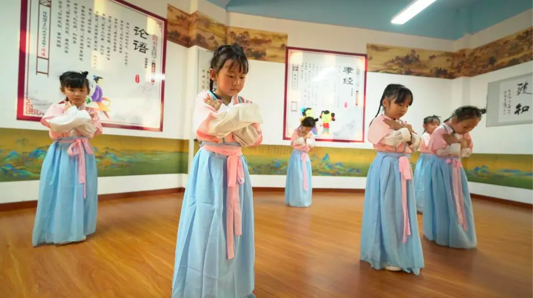 国学诵读背景图片_国学诵读_国学诵读表演视频