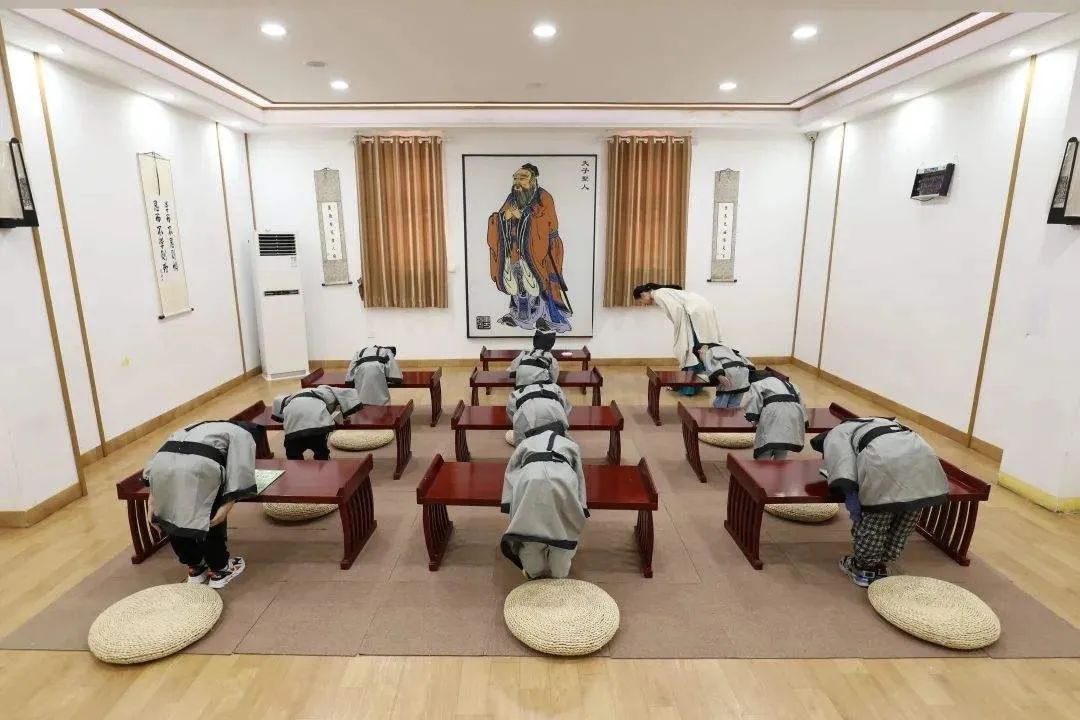 国学诵读_国学诵读表演视频_国学诵读背景图片