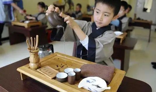 国学诵读_国学诵读表演视频_国学诵读背景图片