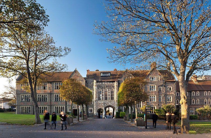 英国学校_英国学校复活节假期放多久_英国学校排名前100