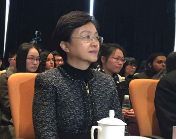 让历史告诉现在与未来_让历史告诉未来_历史告诉未来作文大全