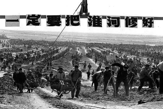 新民主主义社会领导_新民主主义社会领导_新民主主义社会领导