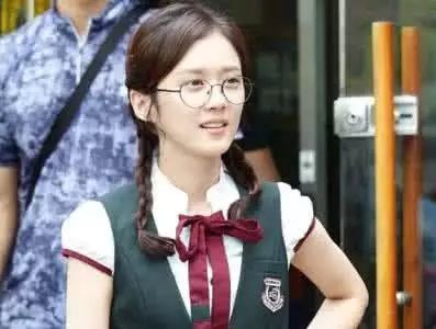 韩国学生_韩国学生累还是日本学生累_韩国学生的校服