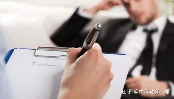 用小草来借物喻人清洁工_麦独孤用什么来解释人的社会行为_用法律规范人们的行为