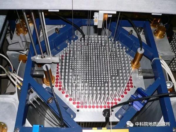 地球探索事_地球探索历史探索_历史谁个在探索地球