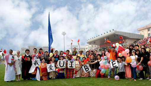 外国学生来中国留学待遇_外国学生_外国学生的英文