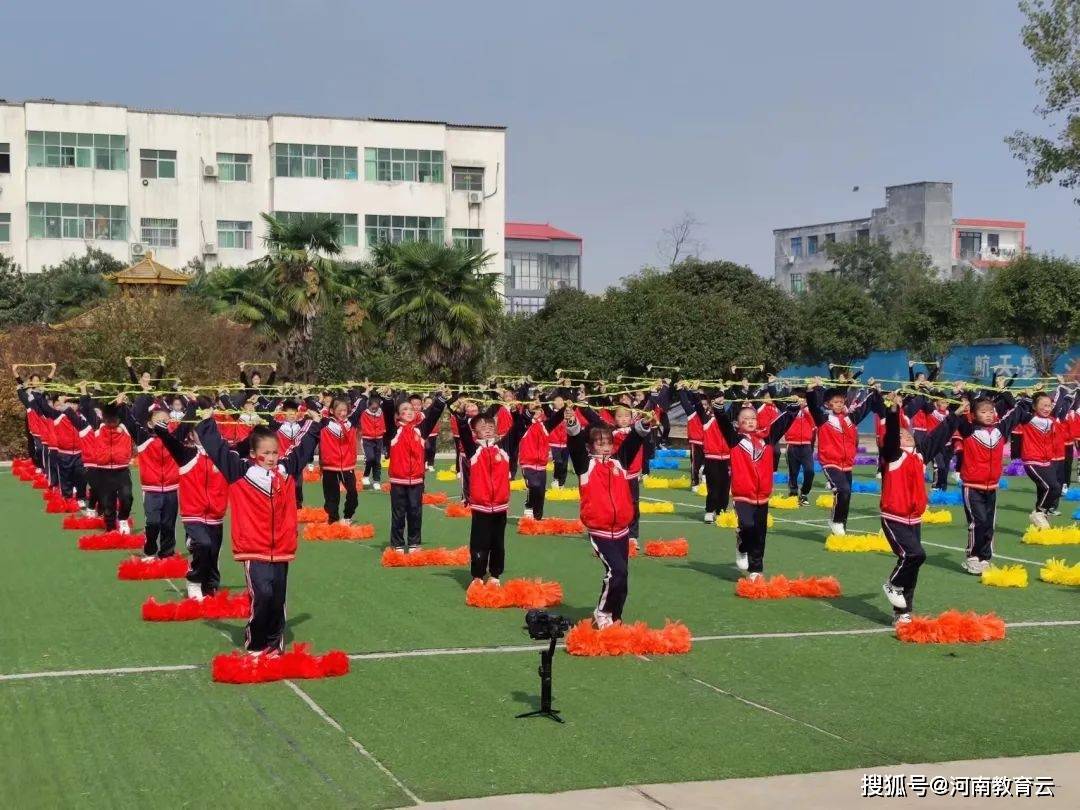 国学操天地玄黄台词_国学操_国学操歌词